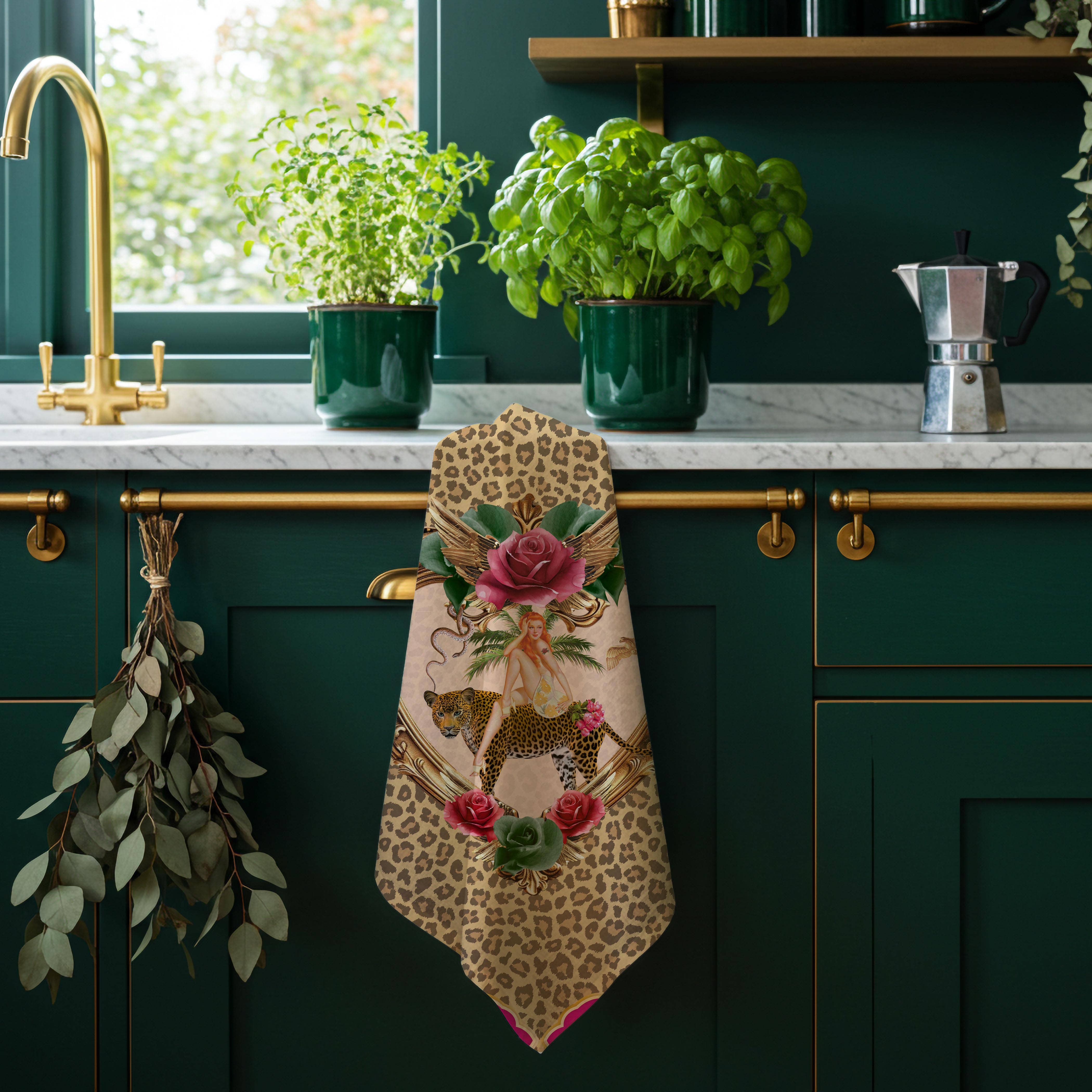 Queen K - Wholesale Tea towel - Tiger Rose Leopard Linen Tea Towel2