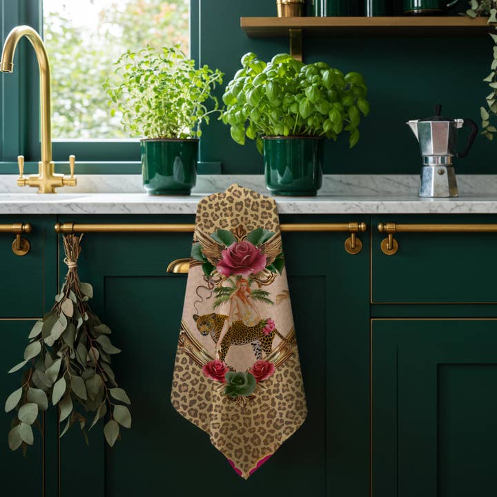 Queen K - Wholesale Tea towel - Tiger Rose Leopard Linen Tea Towel2