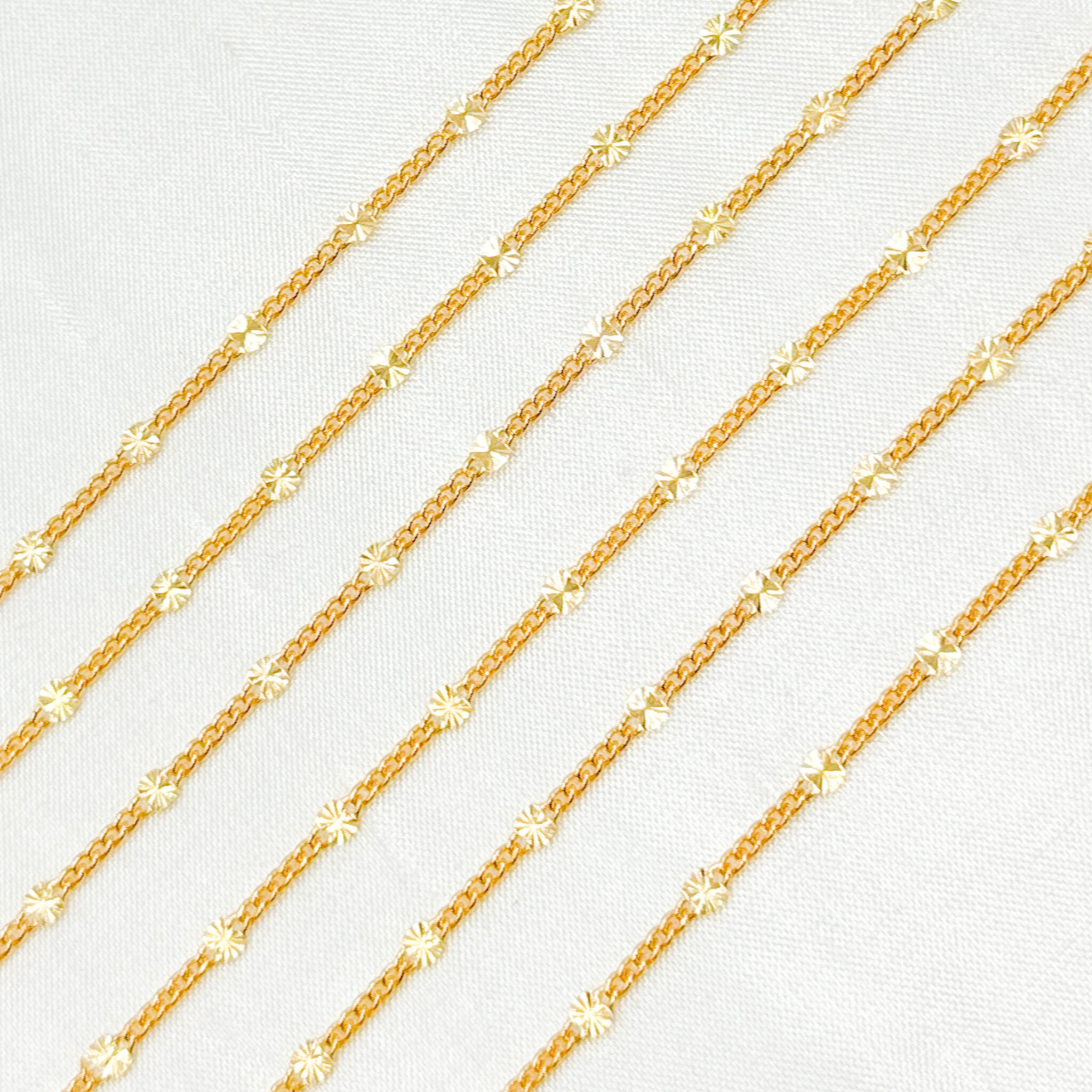 Jewels & Chains - Wholesale Link & Chain Necklace - V235GF. 14k Gold Filled Curb and Diamond Cut Marina Link Chain1