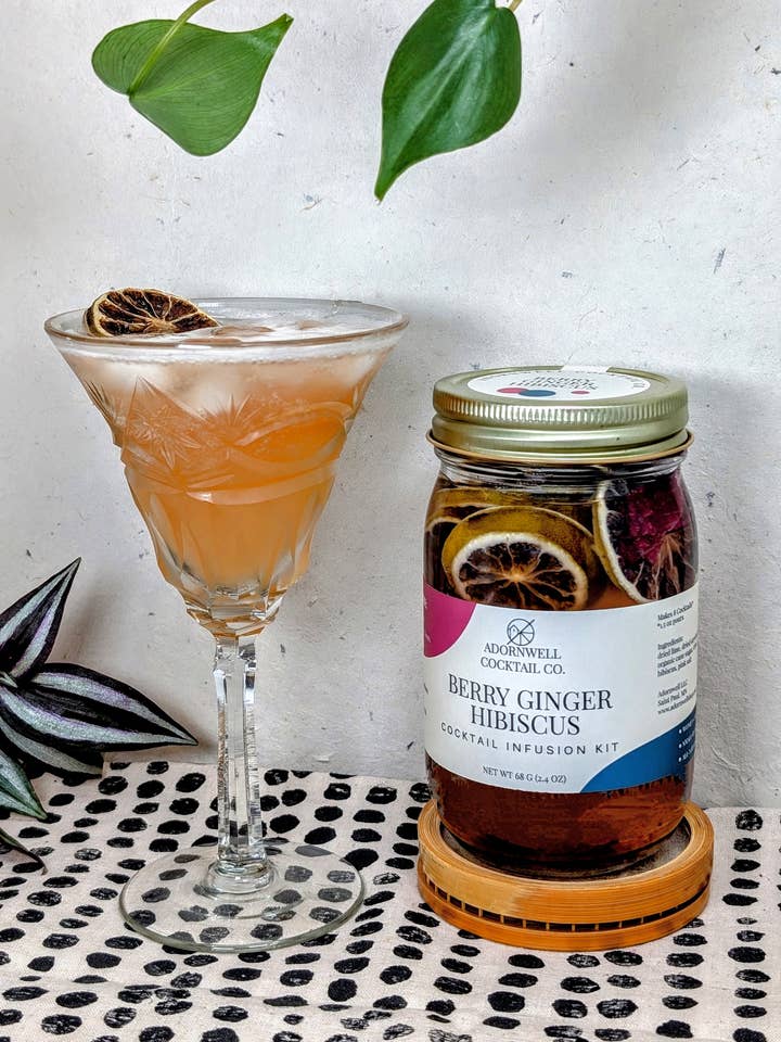 Berry Ginger Hibiscus cocktailinfusionssats för wholesale av Adornwell Cocktail Co.