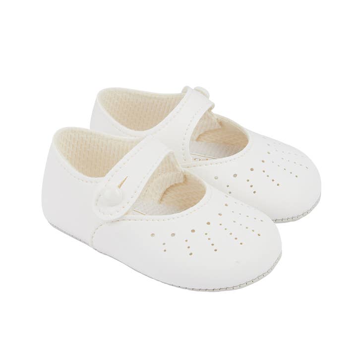Early Days & Baypods - Wholesale Crib Shoes - Baby - B755 Bar shoes button fastening with punch detail