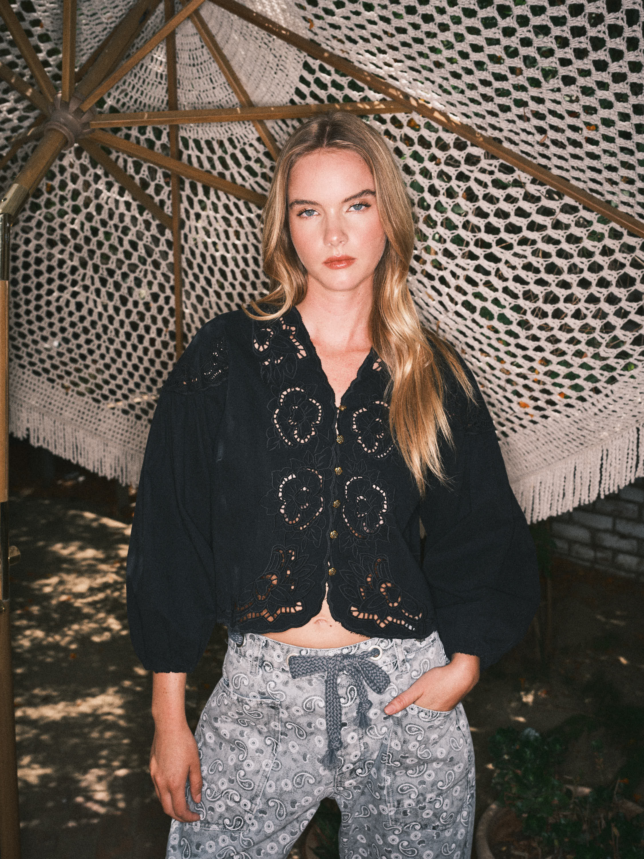 Aaron & Amber - Wholesale Blouse - Women's - MAT2892 DENIM EMBROIDERY VOLUME SLEEVE BLOUSE TOP21