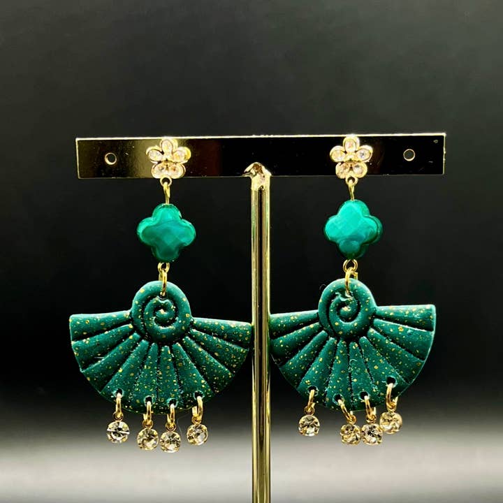 Fairy Nymeris for wholesale by Jolie Fée