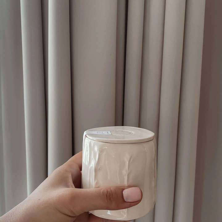 Glim & Glam - Wholesale Jar/Filled Candle - HANDMADE CERAMIC SOY CANDLE TARM