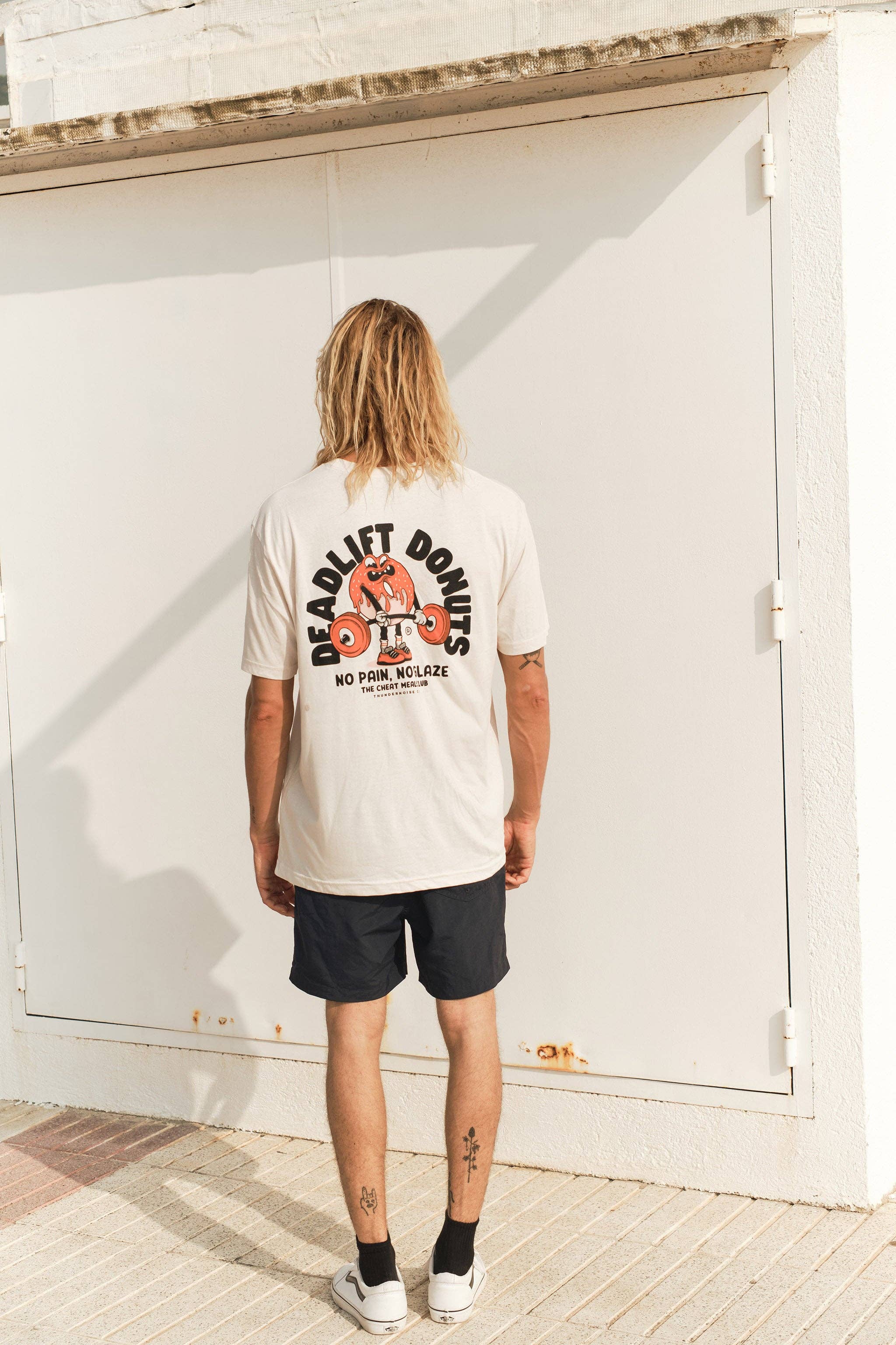 Aus Weiß Deadlift Donuts T-Shirt für den Großhandel auf Faire4