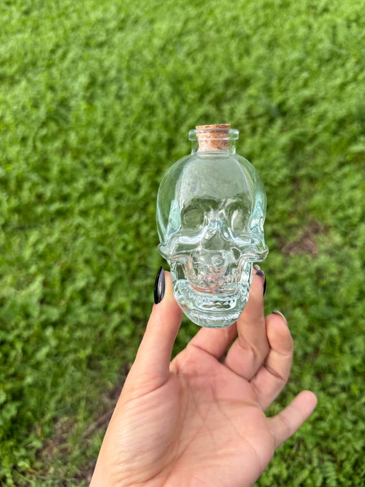 Thick Glass Cork Skull Bottle For Beads, Herbs Crafts for wholesale by Allies Crystals
