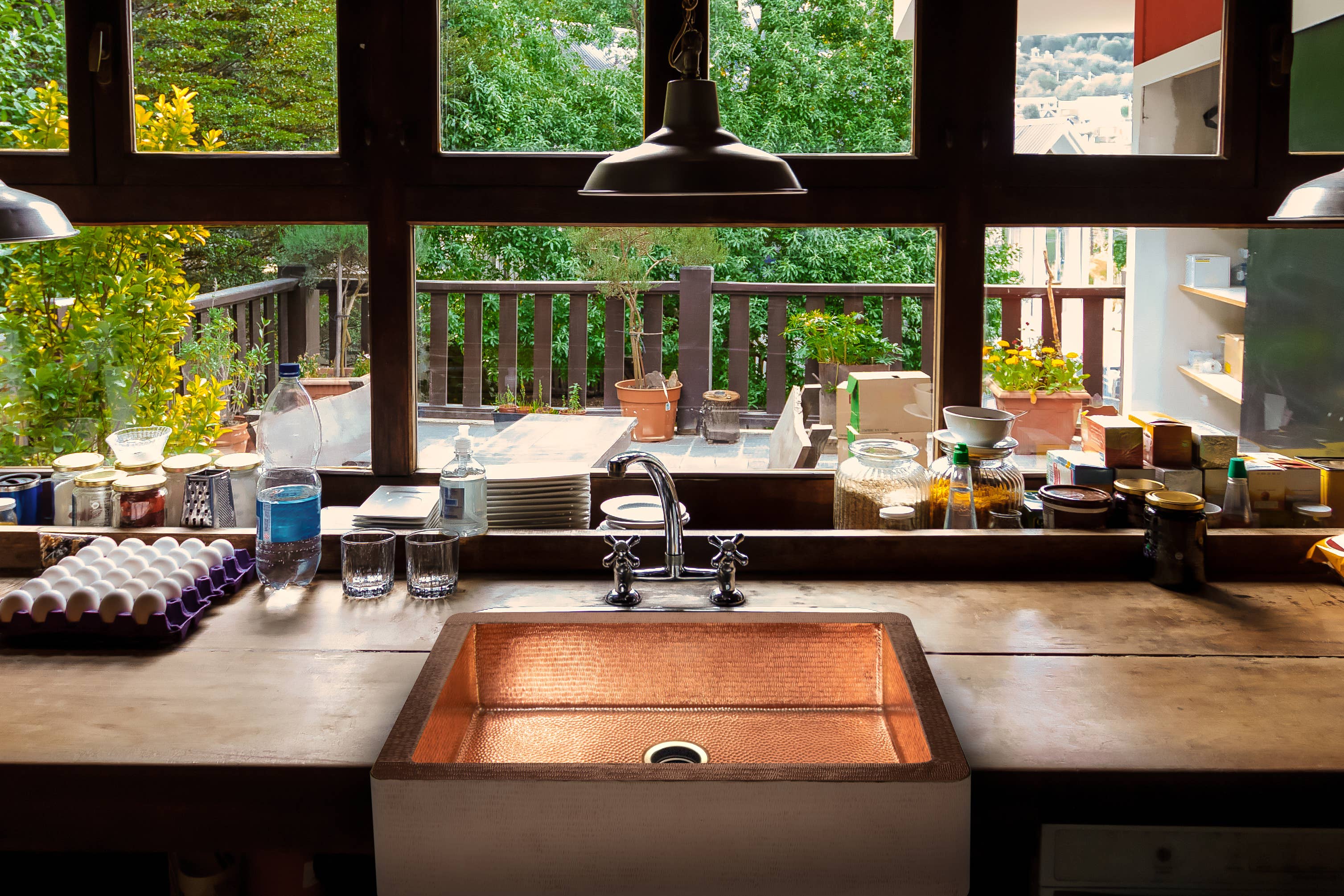 Ambiente Home Décor - Wholesale Kitchen Appliance - 33" Farmhouse One Well Straight Apron Hammered Kitchen Sink5