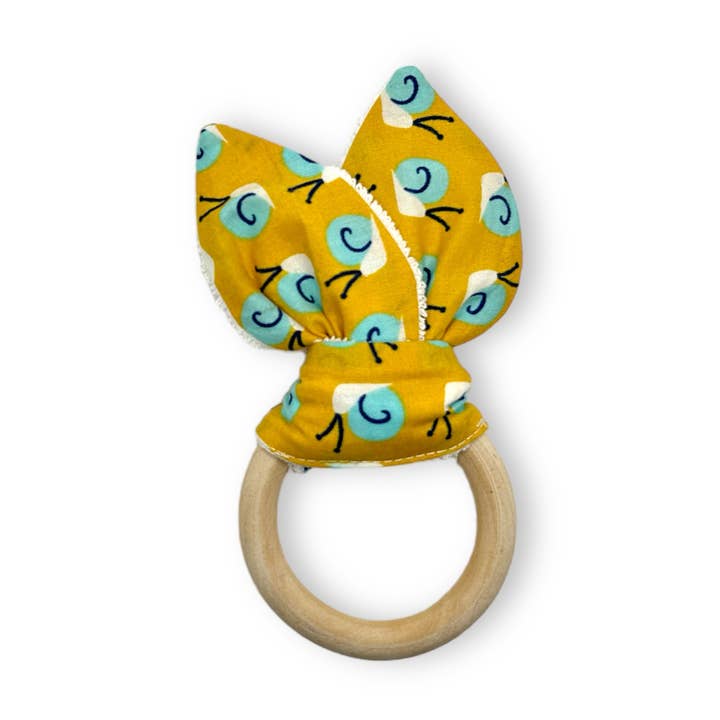 Anillo de dentición con forma de caracol para bebés, juguete Montessori/Elementos esenciales para la dentición para venta al por mayor de Jolly Bundles