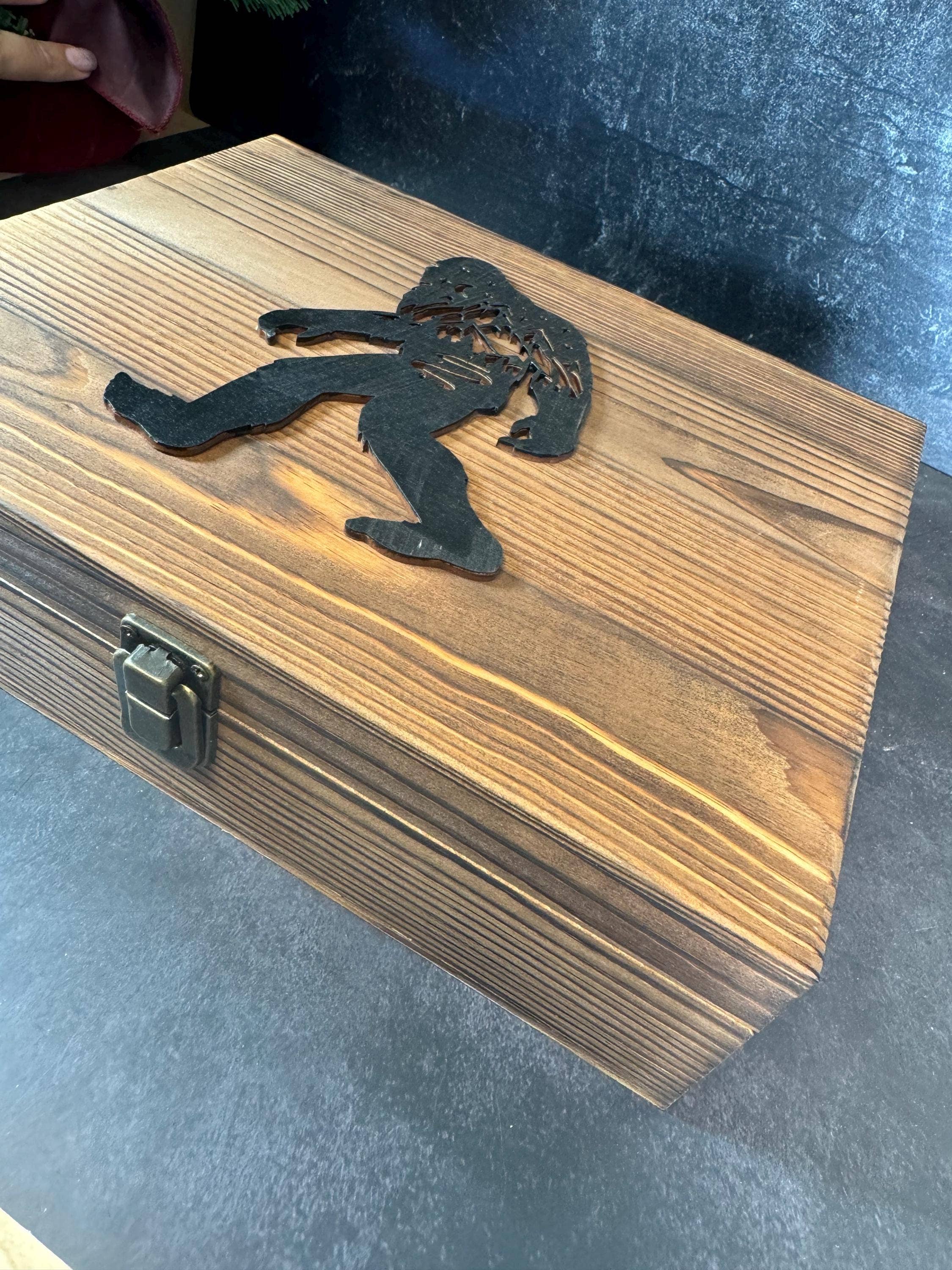 The Mas Boutique - Wholesale Cocktail Shaker - Sasquatch Mountains Rustic Cocktail Smoker Kit Gift5