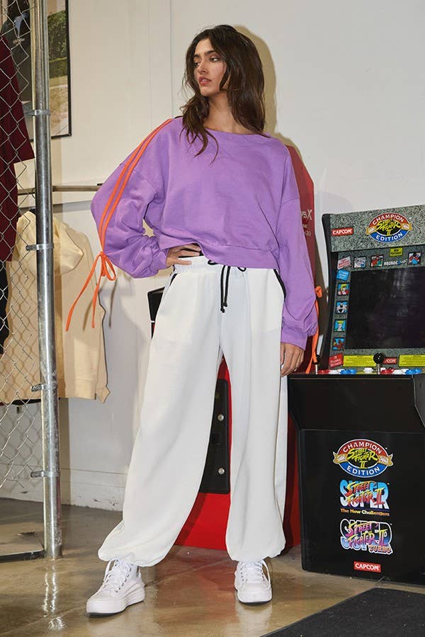 BUCKETLIST INC - Wholesale Sweatshirt - Women's - T2522 Contrast Tie Sleeves Detail Terry Sweatshirt17