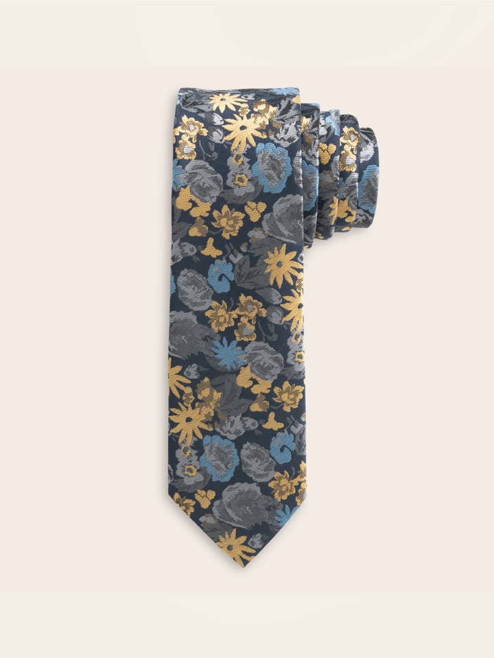 Martinique for wholesale by &Collar