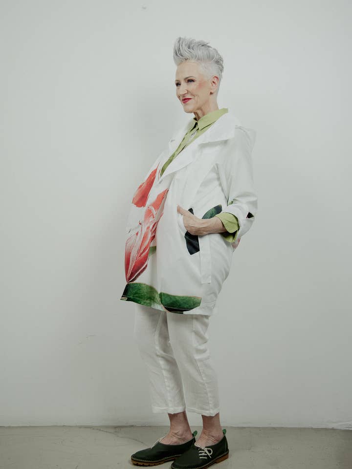 Hannetjie coat for wholesale by Hugo Flear