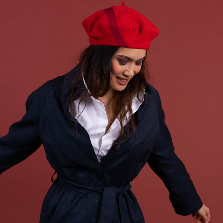 Béret Graphique Rouge pour la vente par La Cerise sur le Chapeau