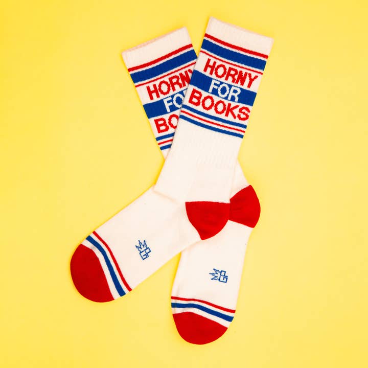 Gumball Poodle – Großhandel Socken - Unisex – Horny For Books Turnsocken mit Rundhalsausschnitt
