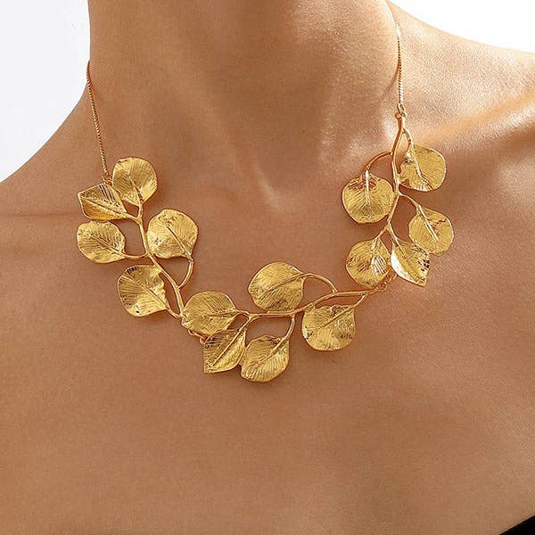 VividLux – Engroshandel Halskæde med vedhæng – Leaves Shape Ensfarvede halskæder Tilbehør