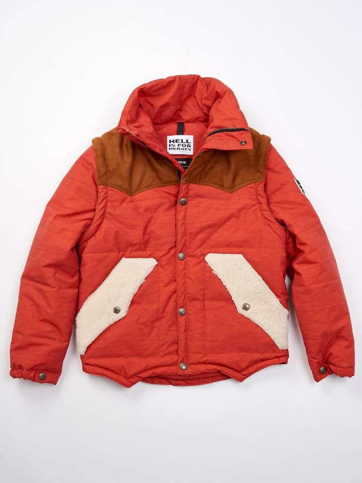 TSUMAGOI - Veste emblématique HELL IS FOR HEROES pour la vente par HELL IS FOR HEROES