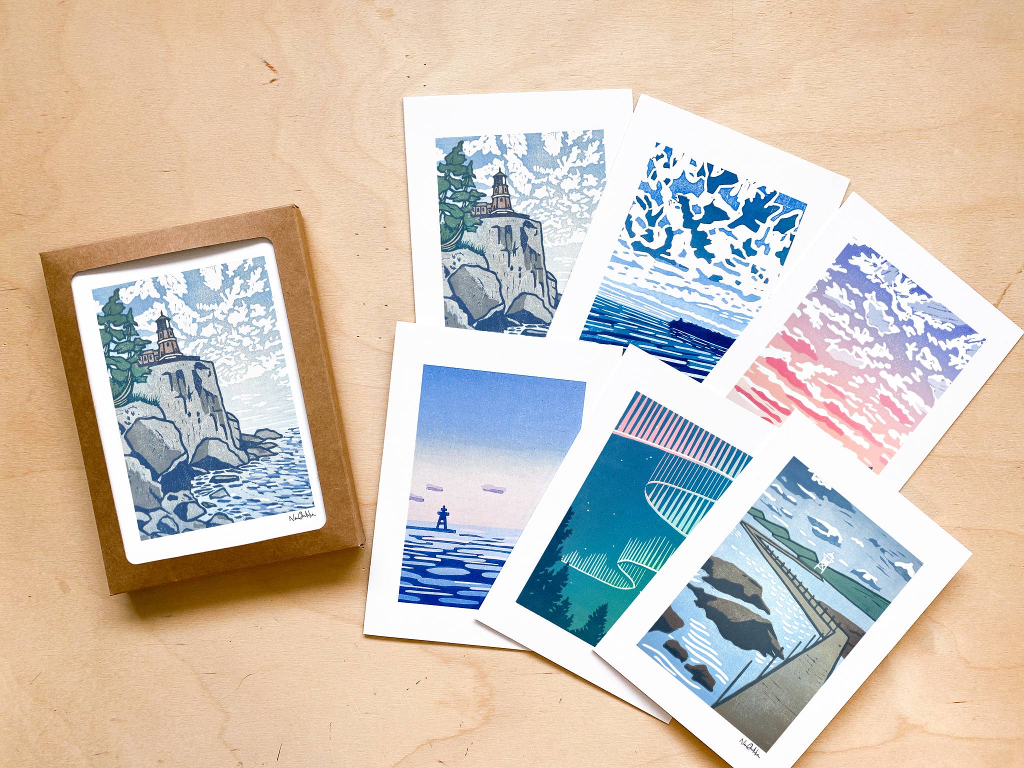 Nan Onkka Prints – Großhandel Grußkarten für den Alltag – Grußkarten-Set mit North Shore-Thema in einer Box0