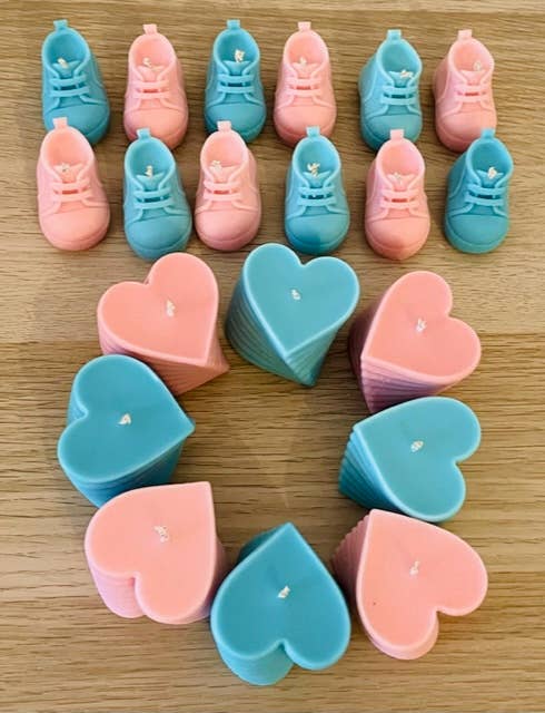 Sweet-Deco Creative - Wholesale Novelty Candle - Hand molded baby shoe candle2