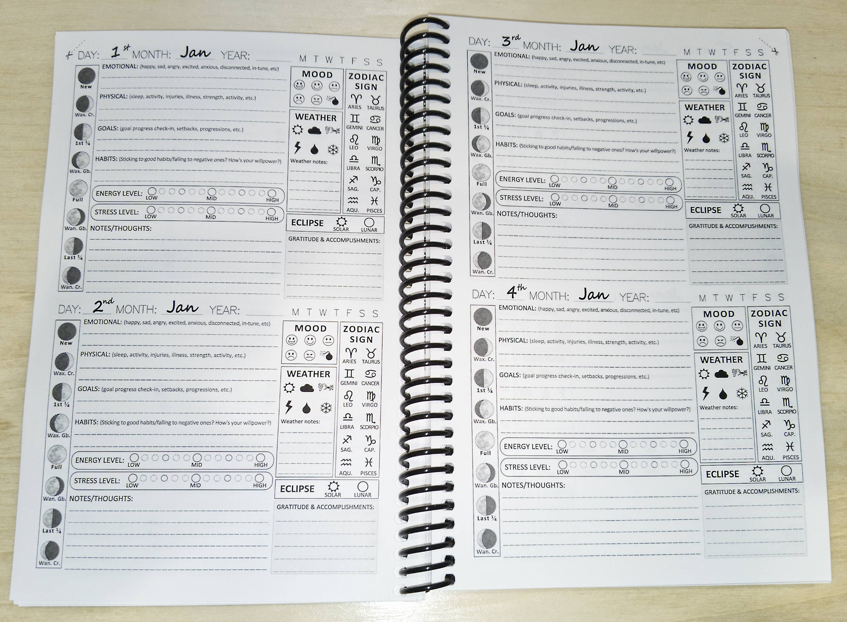 BeeGreen & CraftsPlannersPlus - Wholesale Journal/Diary - Lunar Journal / Moon Journal / undated [Spiral Bound]5