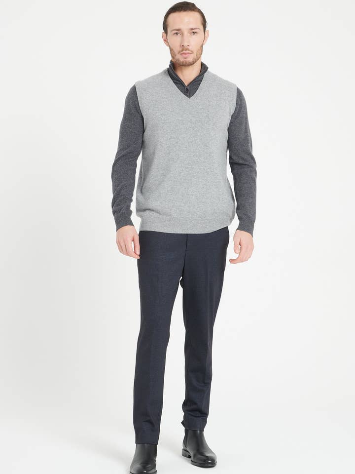 Jersey de cuello en V para hombre en cachemira LUKE 9 para venta al por mayor de STUDIO CASHMERE8