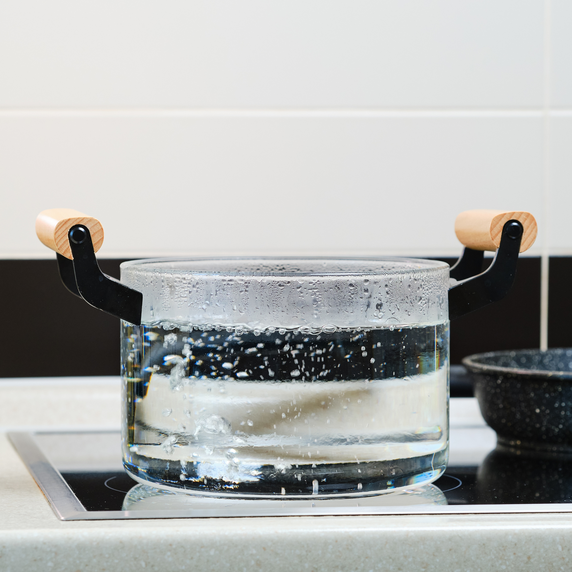 STP - Wholesale Cooking Pot - Heat-Resistant Glass Cooking Pot w/ Wooden Handles2