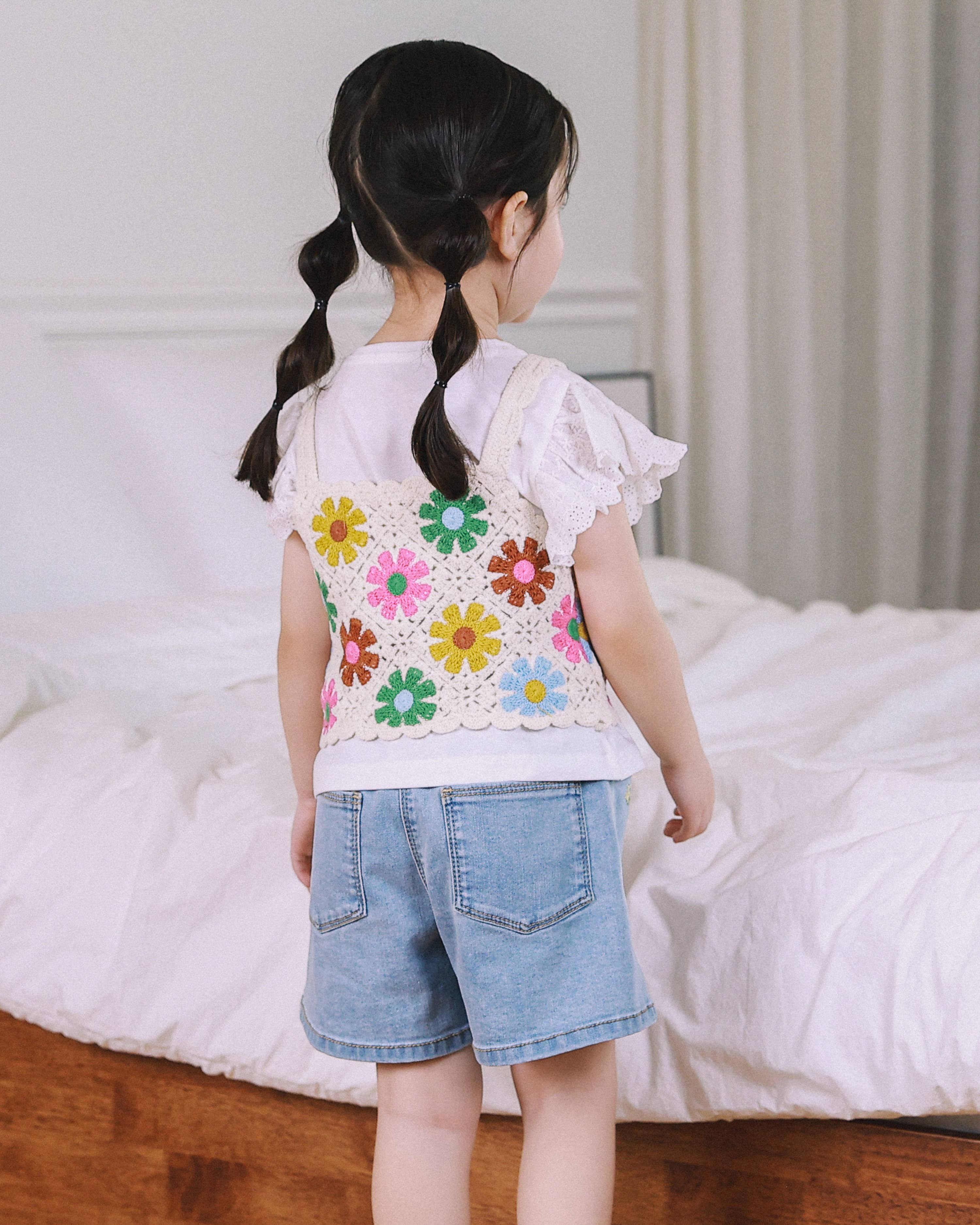 ToTo Heros - Wholesale Knit Top - Kids - Gia Floral Pattern Crocheted Cropped Knit Vest7