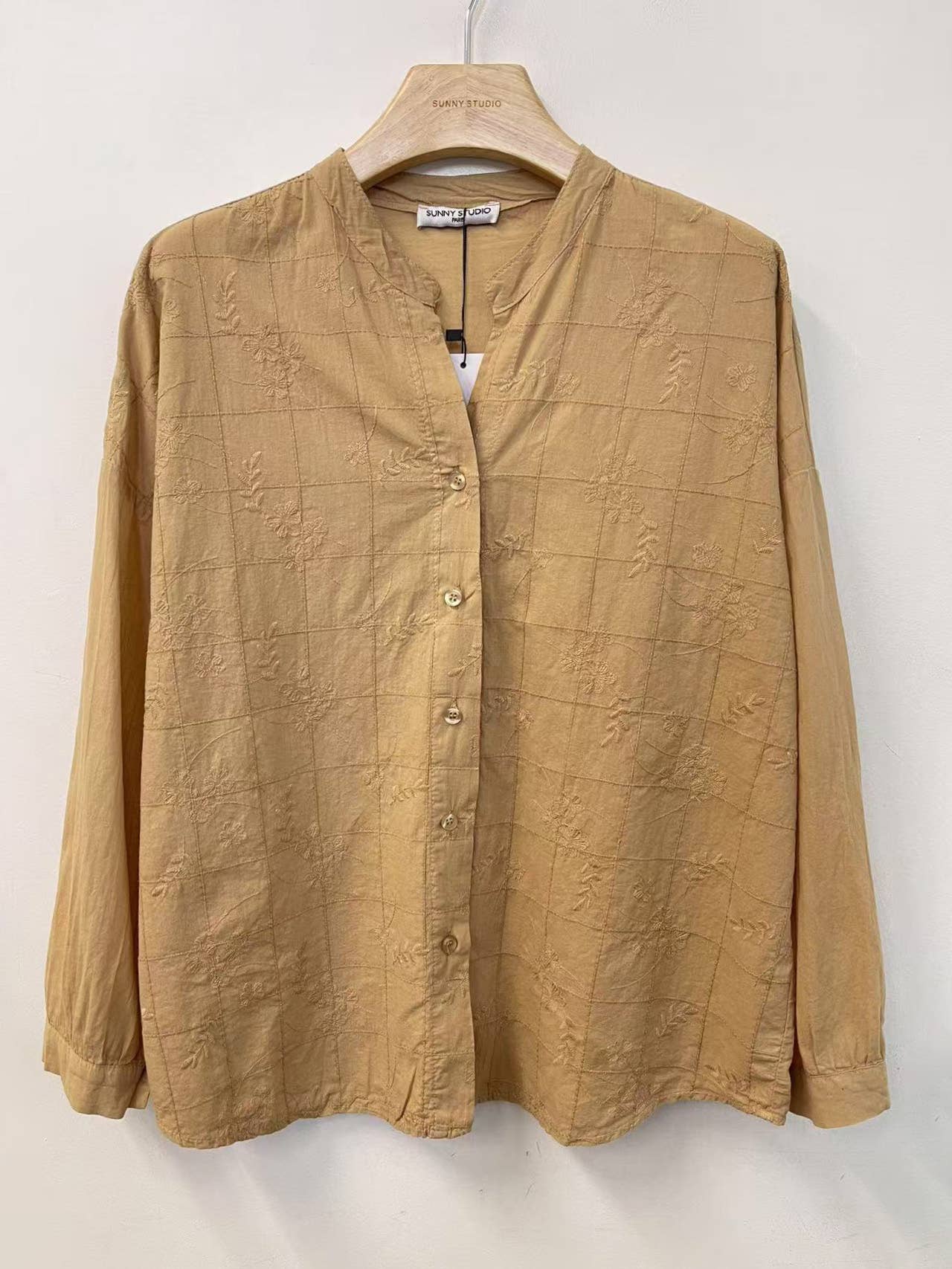 SUNNY STUDIO - Wholesale Button Down Shirt - Women's - Light long-sleeve blouse6