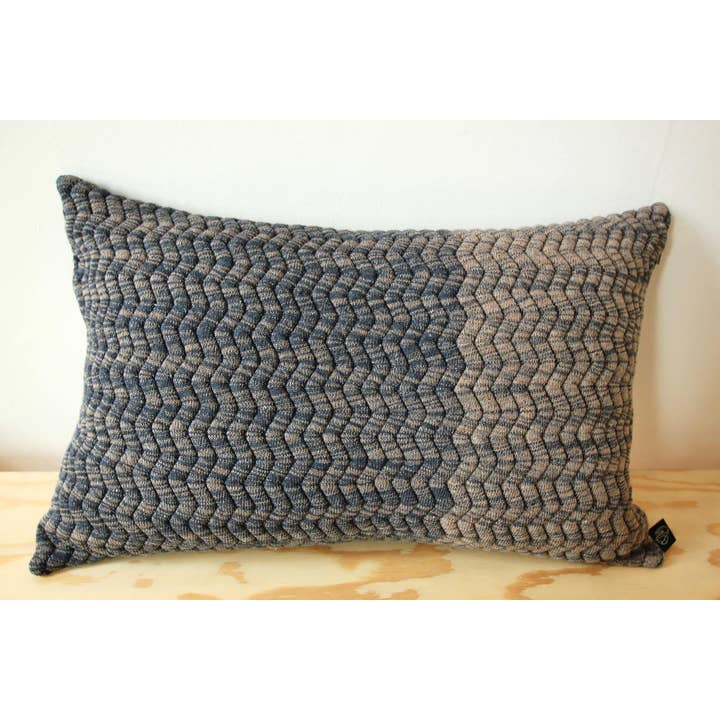 Veerle Tytgat - Wholesale Throw/decorative pillow - Multiple Choice Pillow - Denim