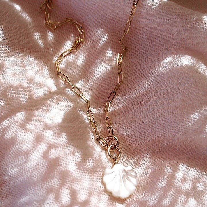 Ke Aloha Jewelry - Wholesale Pendant/Charm Necklace - Seashell Chain Necklace - Kainalu