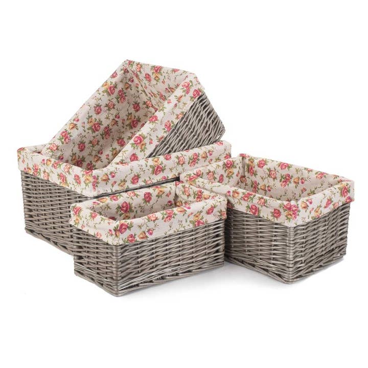 Paniers de rangement Antique Wash Garden Rose Willow pour la vente par Red Hamper