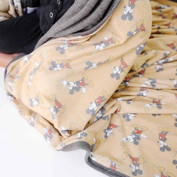 Copper Pearl - Wholesale Quilt - Kids & Baby - Three-Layer Quilt - Mickey Mouse5