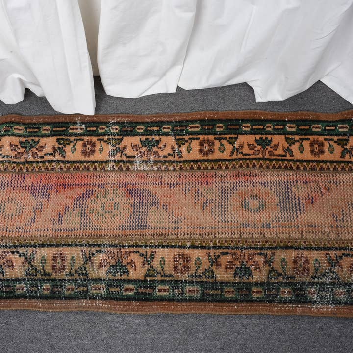 Beiger Blumen-Teppich, Klassischer 1,7x3,2 Ft gewebter Teppich für den Großhandel von Vintage Rugs Loom