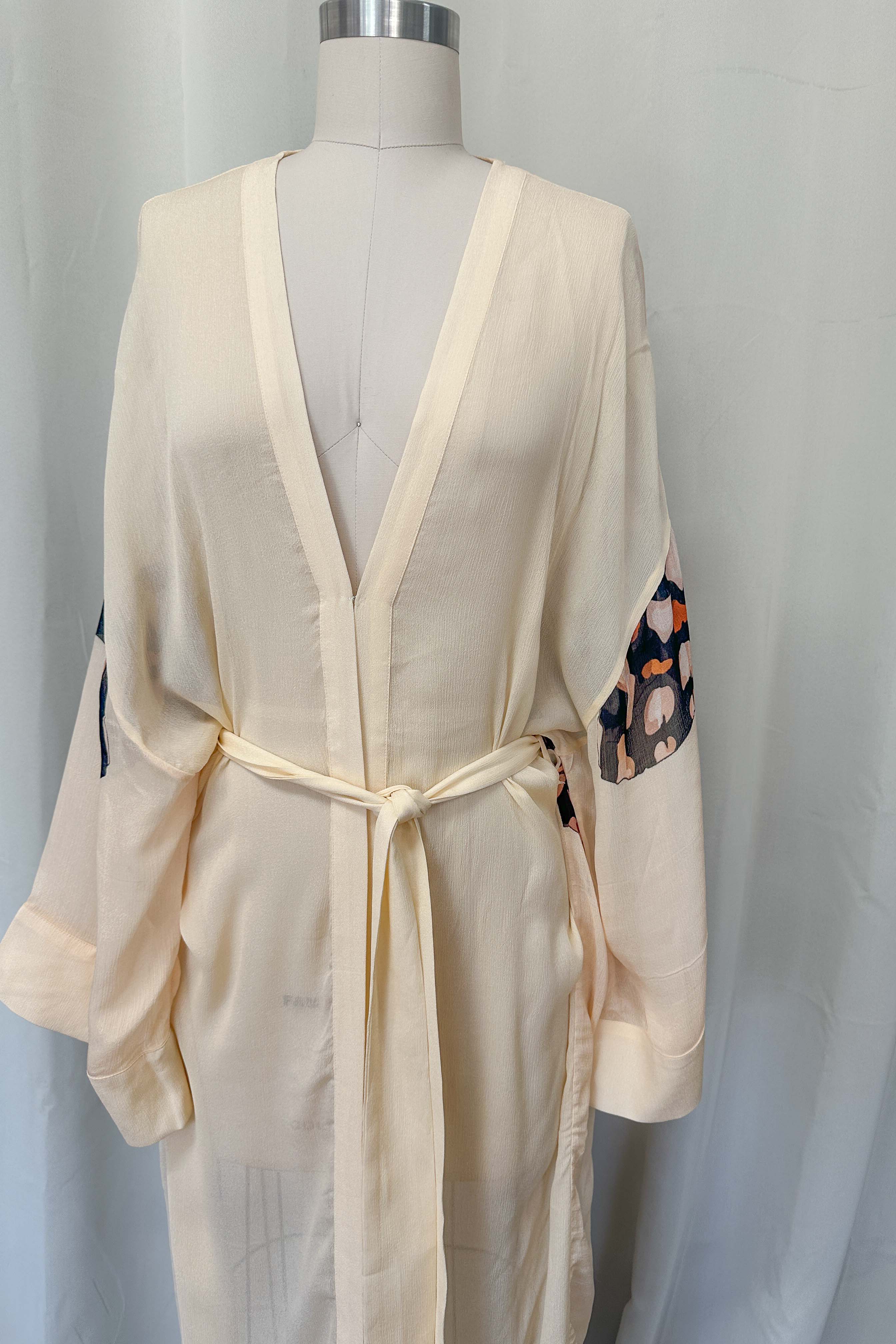 Metamorphosis Vanilla Silk Road Kimono for wholesale on Faire14