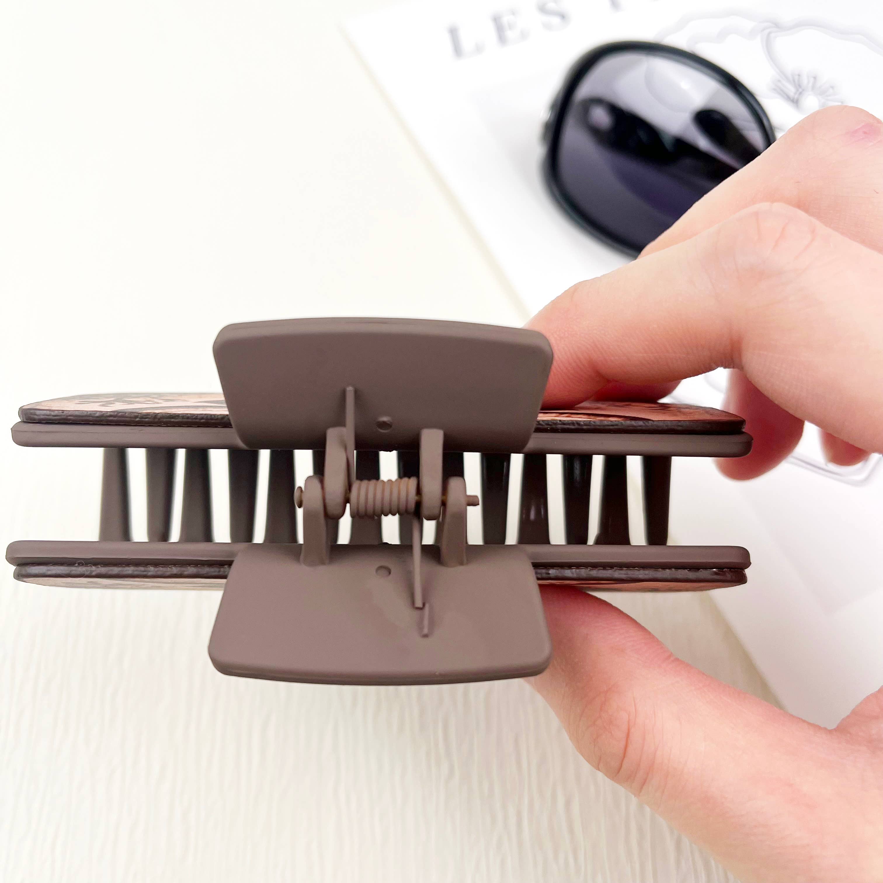 mildstyles - Wholesale Hair Clip - Women's - Western cowboy style cow head pattern PU leather Hair clips6