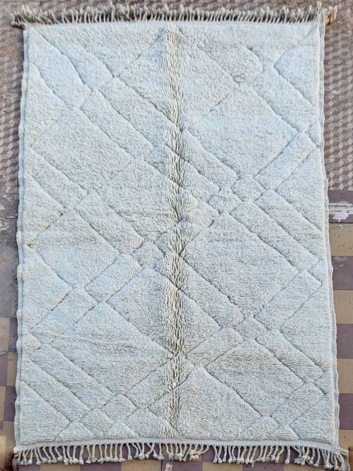 Beni Ouarain Teppich — CLOUDLINE ca. 250 x 150 cm für den Großhandel von SOUK in the CITY