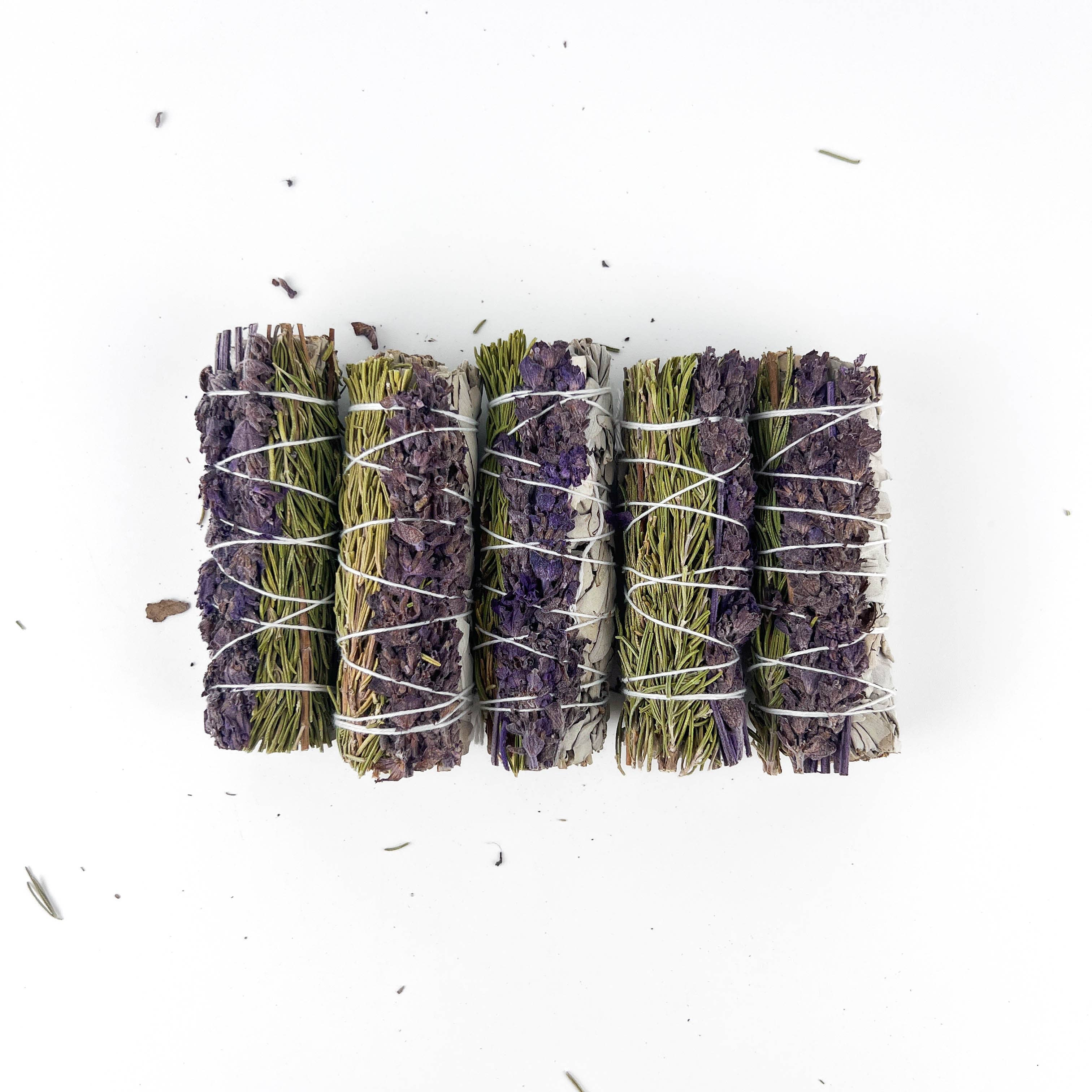 GREENROOTS USA LLC – Großhandel Räucherbündel – 7 Kräfte (Weißer Salbei mit 7 Kräutermischung) Räucherbündel 4"9