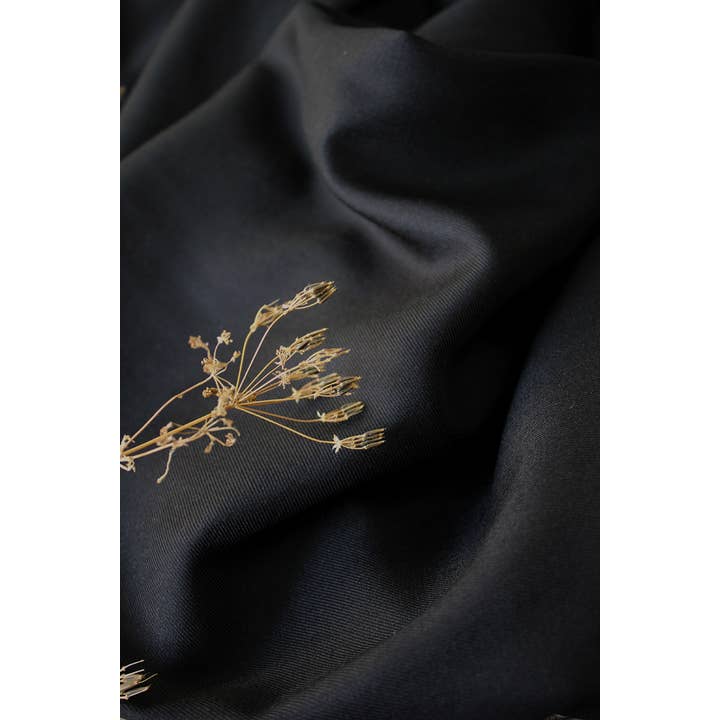 Eglantine et Zoé – wholesale Fabric – Black Licorice Fabric - Viscose Twill4