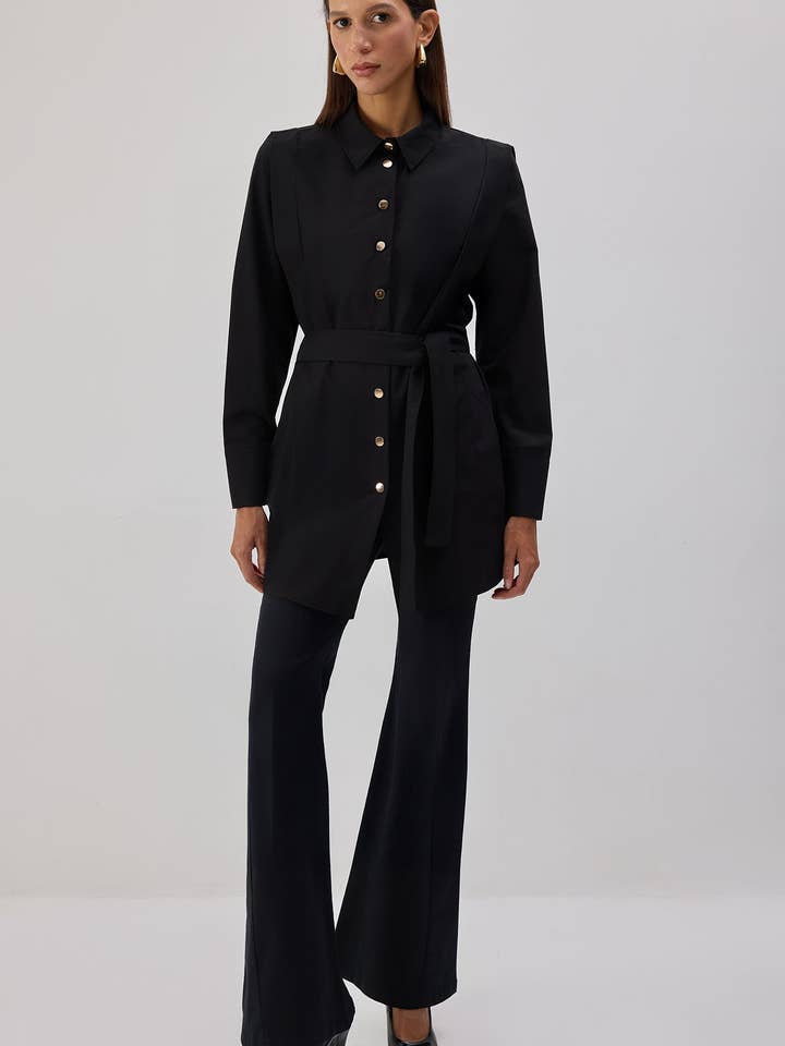 GÜRTELTES POPLIN-HEMD für den Großhandel von Touché Privé