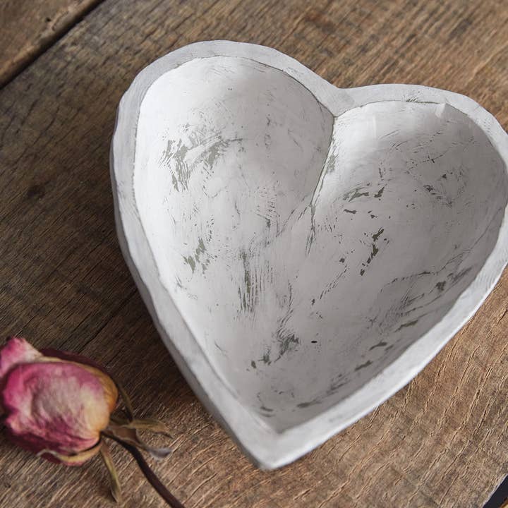 CTW Home Collection - Wholesale Decorative Tabletop Object - Whitewashed Heart Treen