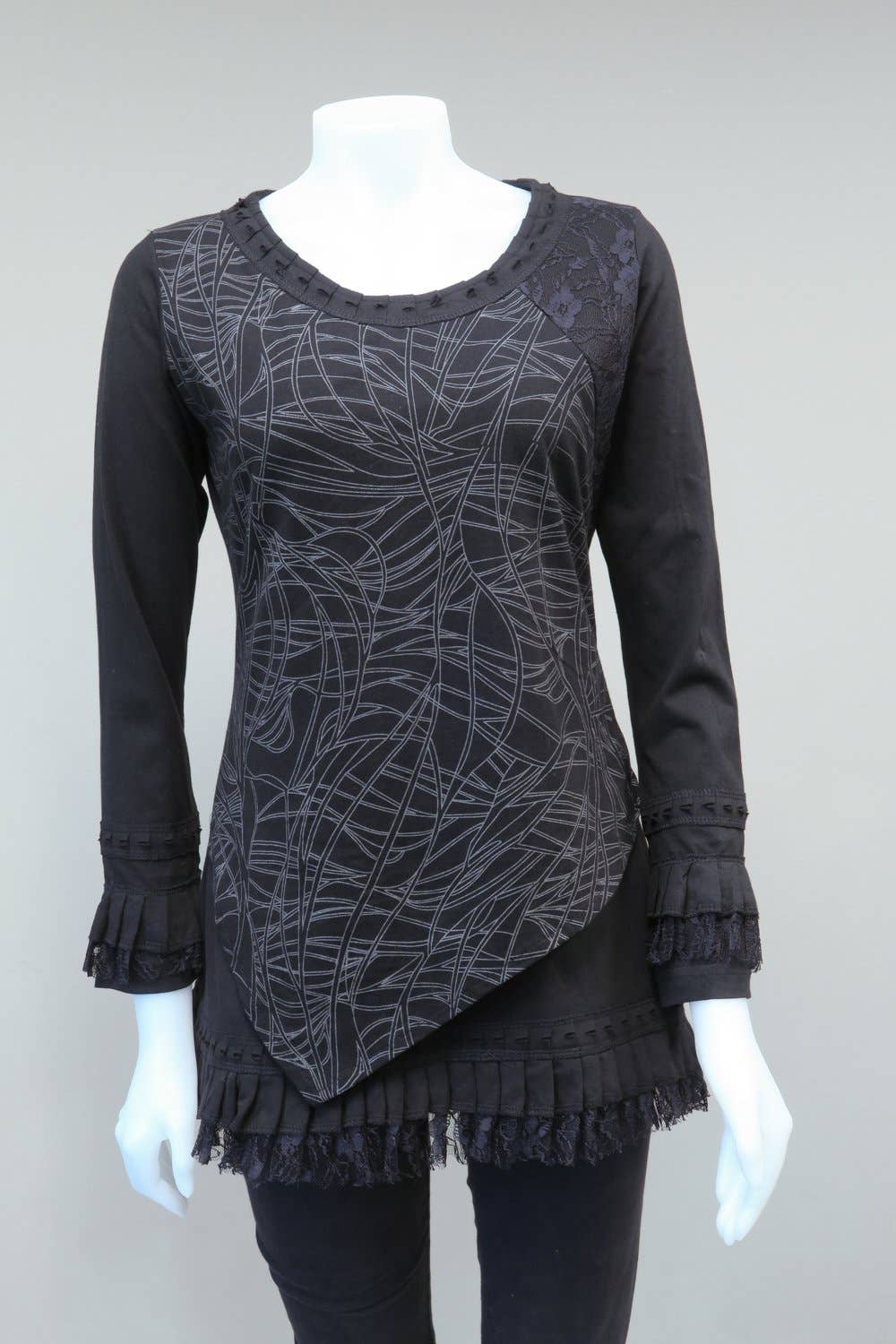 Leopards & Roses - Wholesale Tunic - Women's - RJ-T8800-BK - Cotton Layered Lace Tunic0