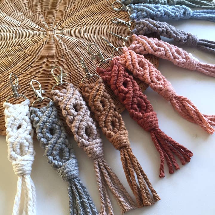 Ruby Moon Decor – Großhandel Schlüsselanhänger – Damen – Moderner Makramee-Schlüsselbund in 11 Farben erhältlich4