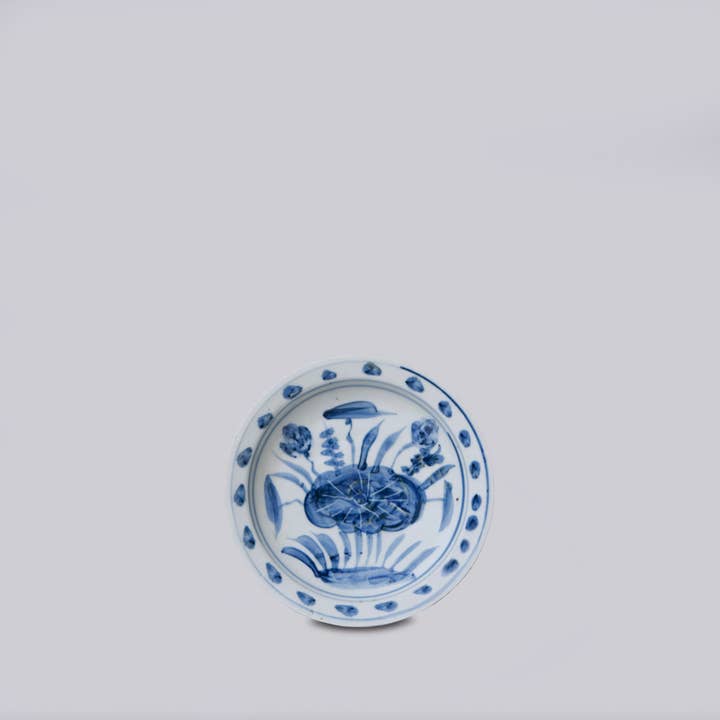 Cobalt Guild - Wholesale Decorative Plate/Dish/Bowl - Small Blue and White Porcelain Lotus Dish