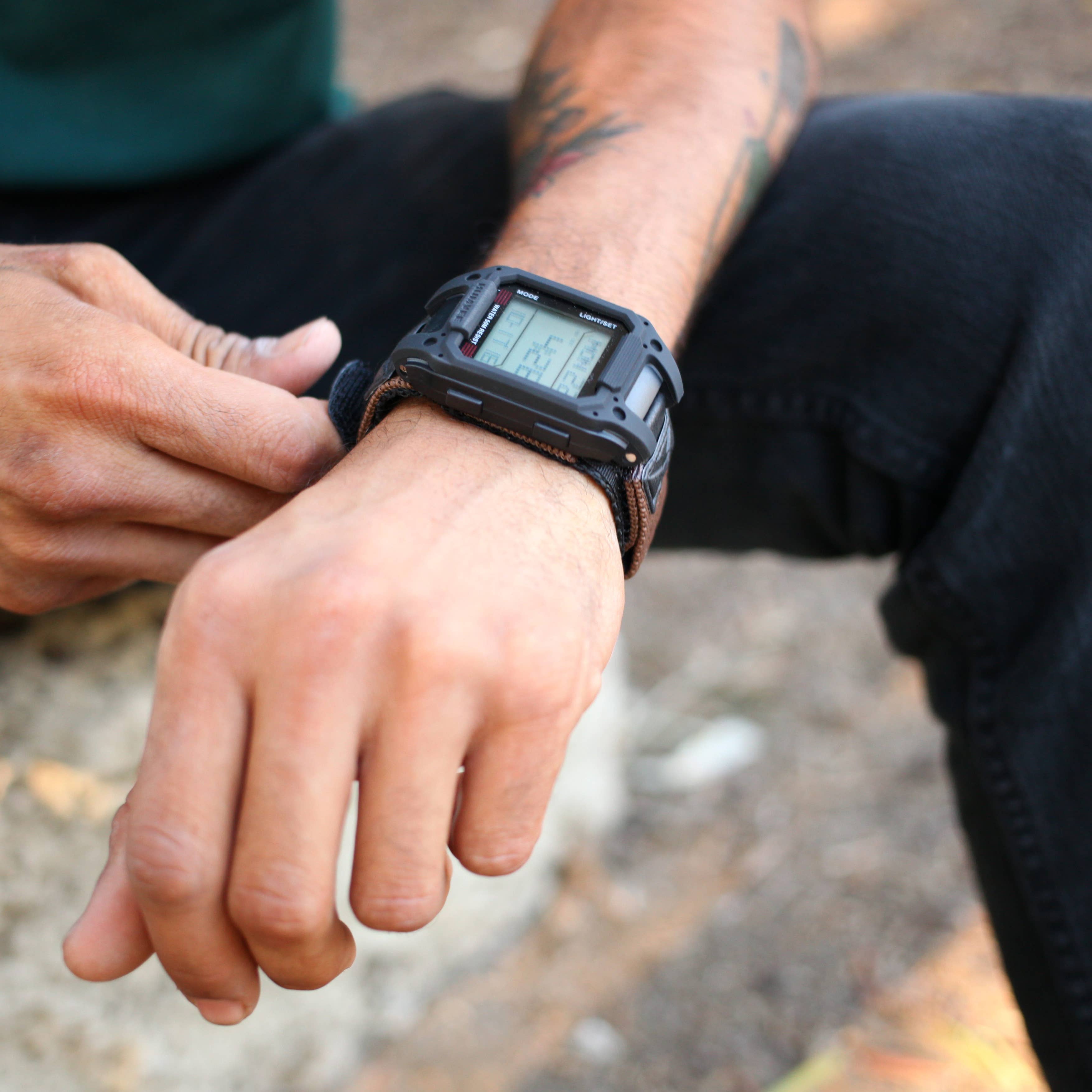 CALIBER GOURMET / CAMPCO – wholesale Pocket knife/holder – HUMVEE Recon Mission Combo Set2