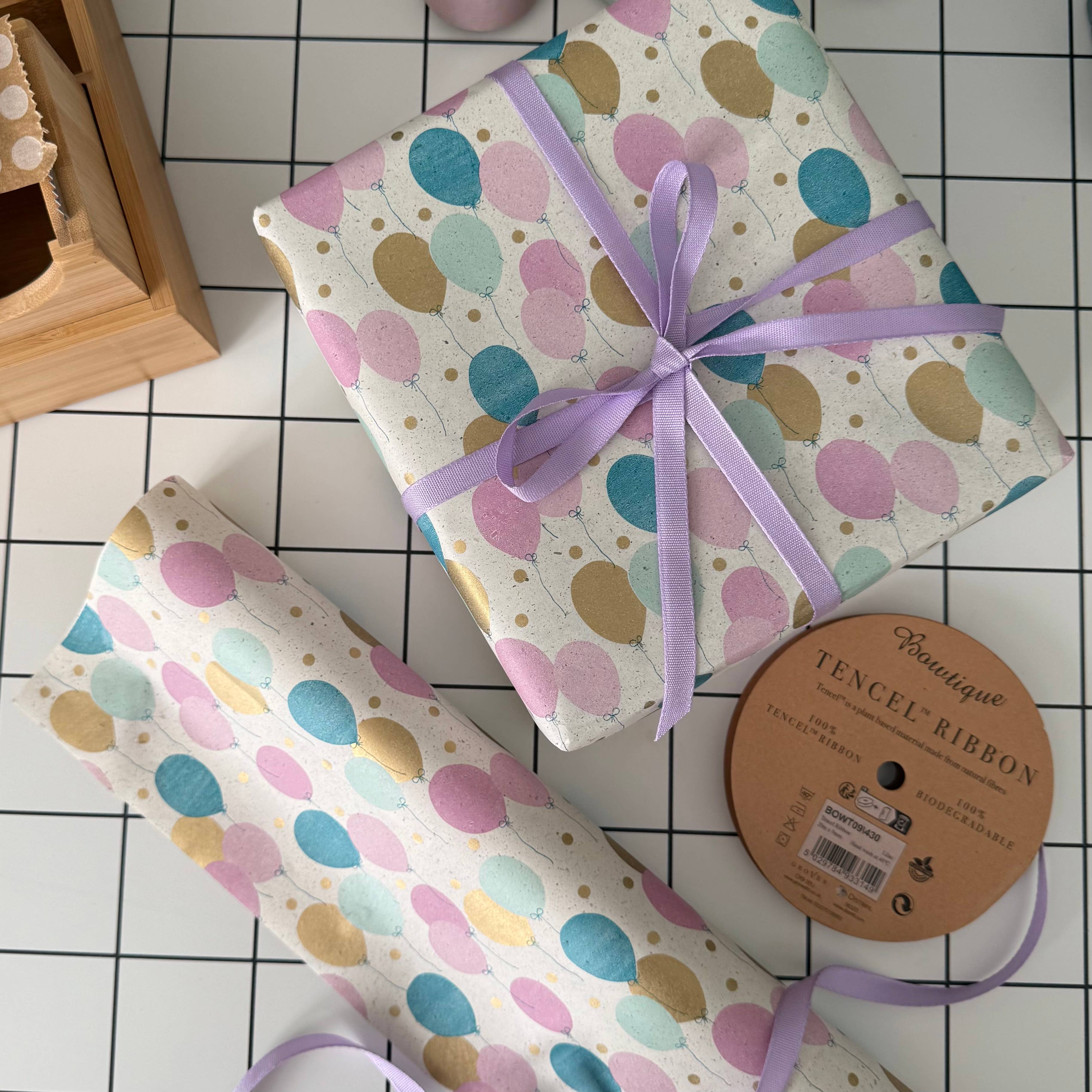 Cascayde – wholesale Wrapping paper roll – 5m roll of Balloons Gift Wrapping Paper (500mm wide)1