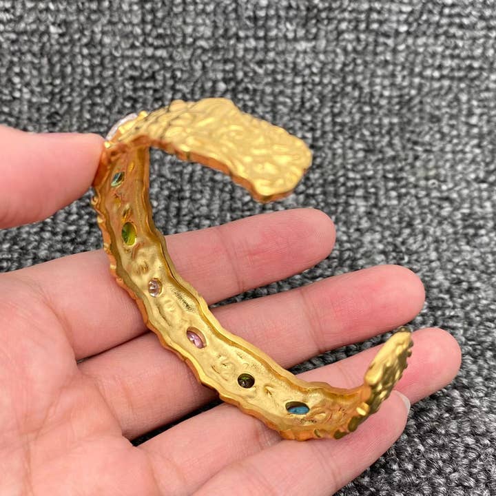 Mio Queena - Wholesale Cuff Bracelet - Inlaid Colored Zircon 18K Golden SS Hammer Texture Cuff -FGS