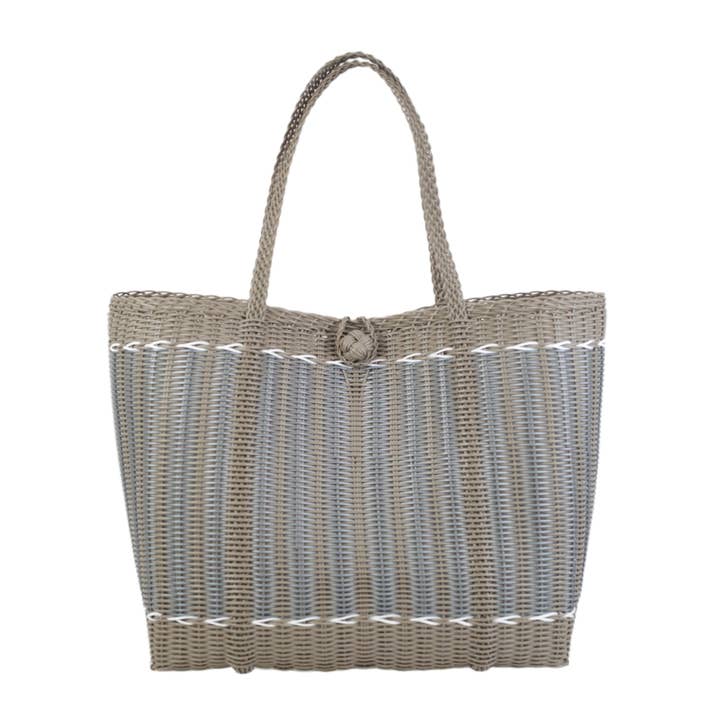 Medium, Guadalupe in Putty + Fourre-tout argenté pour la vente par The Lilley Line