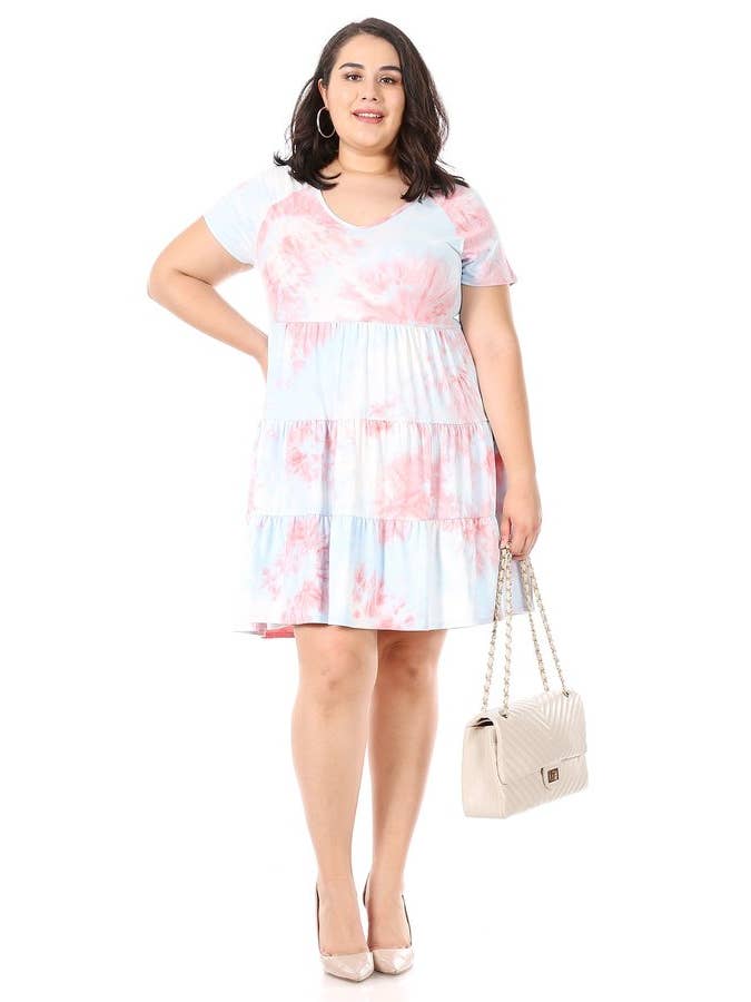 VIBE Apparel Co - Wholesale Jurk - Dames - Plus Tie Dye Babydoll-jurk met raglanmouwen1