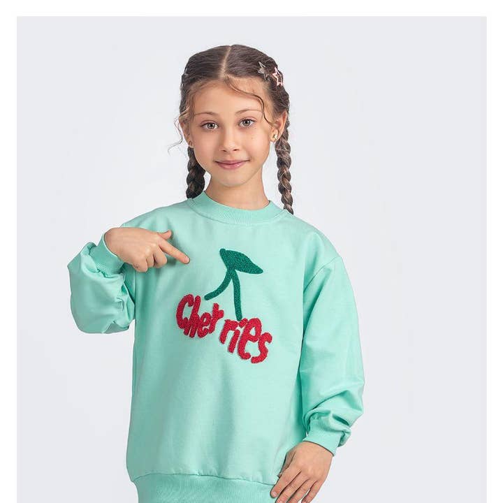 Conjunto de Sudadera y Pantalones Jogger para Niñas "Cherry" para venta al por mayor de Dreamline