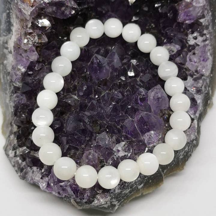 Bracelet - Opaque Moonstone (8 mm) for wholesale by Minéraux d'ailleurs