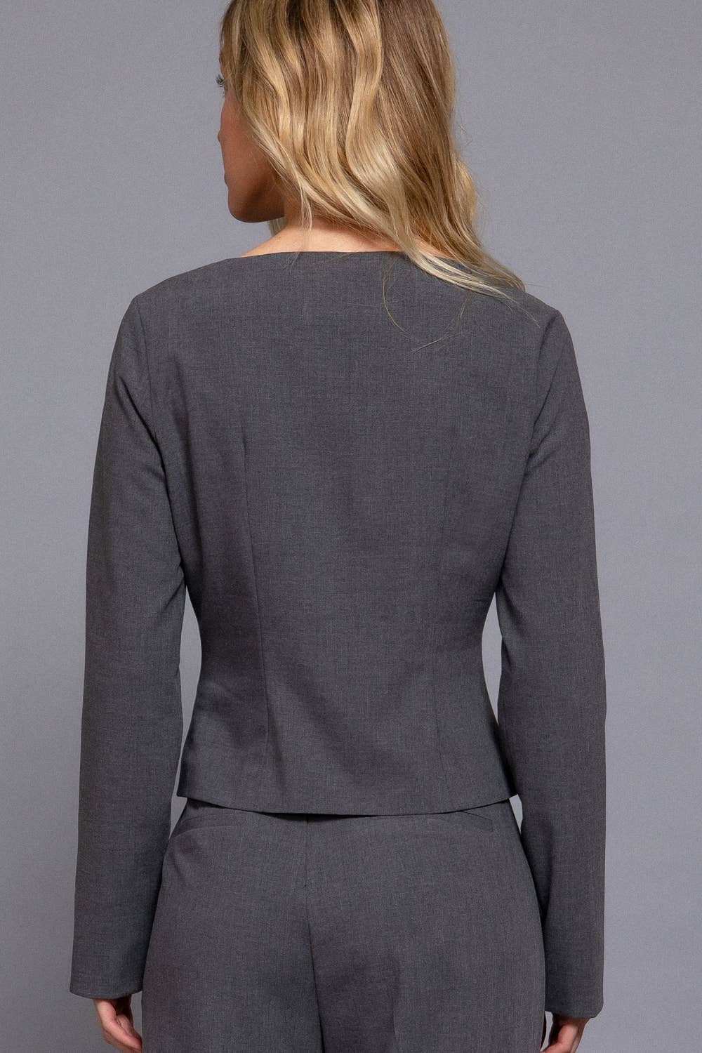 Active Basic | Active USA - Wholesale Blazer - Women's - Long Sleeve Square Neck Body Fitted Blazer1